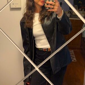 Meet your Posher, Laura